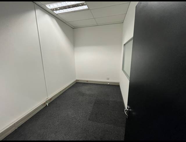 320M² OFFICE TO LET IN OBSERVATORY